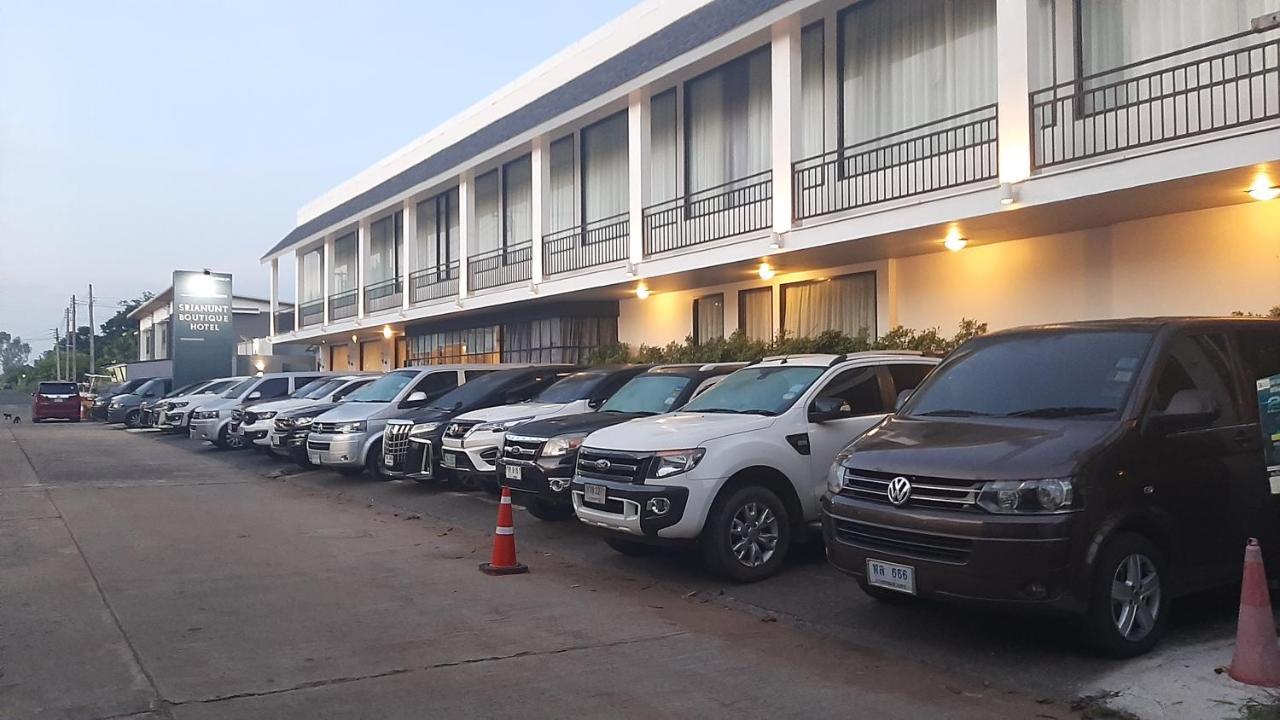 Srianunt Boutique Hotel ブリーラム エクステリア 写真