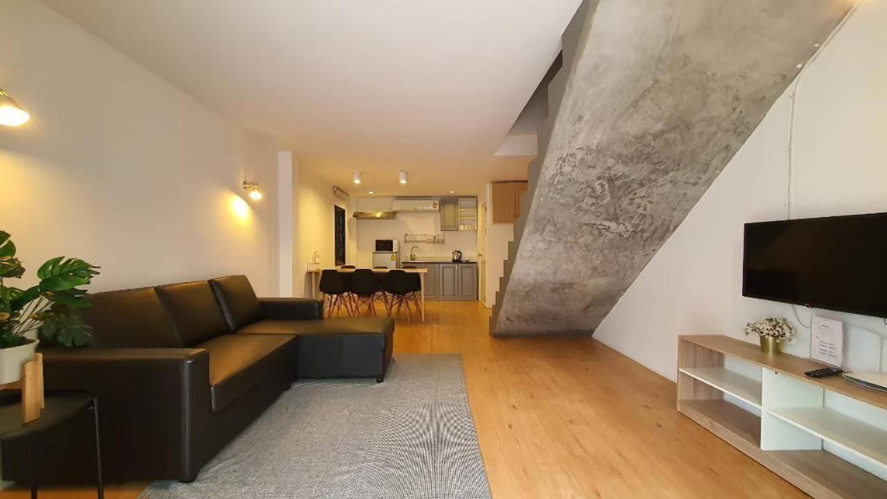 Srianunt Boutique Hotel ブリーラム エクステリア 写真